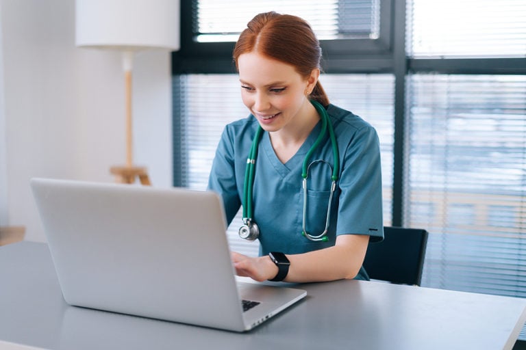 Post-Master’s Graduate Certificates in Nursing Informatics Programs